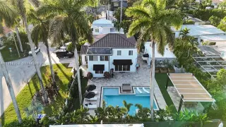 Propiedad en alquiler con 4 habitaciones y 4 baños en Miami