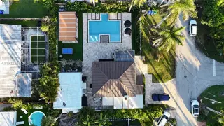 Propiedad en alquiler con 4 habitaciones y 4 baños en Miami