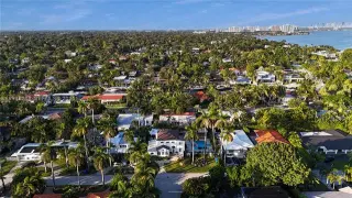 Propiedad en alquiler con 4 habitaciones y 4 baños en Miami