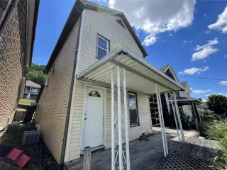 Propiedad en alquiler con 2 habitaciones y 1.5 baños en Weirton