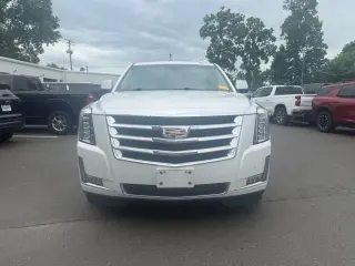 2018 CADILLAC Escalade