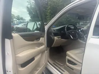 2018 CADILLAC Escalade