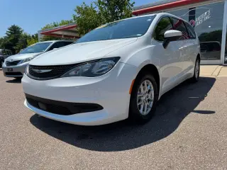 2022 Chrysler Voyager