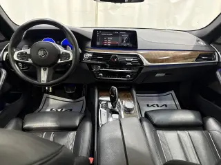 2019 BMW M550i