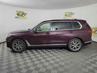 2021 BMW X7