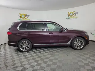 2021 BMW X7