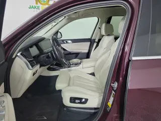 2021 BMW X7
