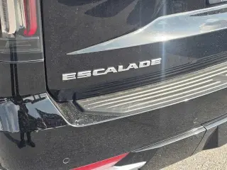 2024 CADILLAC Escalade
