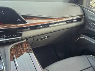 2024 CADILLAC Escalade