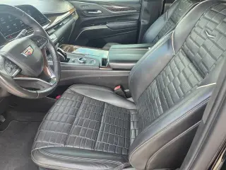 2021 CADILLAC Escalade ESV