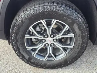 2024 GMC Acadia