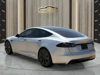2025 Tesla Model S