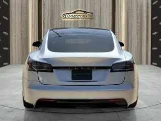 2025 Tesla Model S