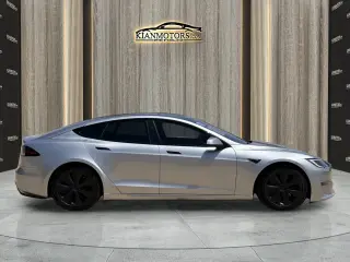 2025 Tesla Model S