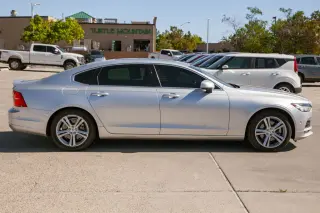2018 Volvo S90