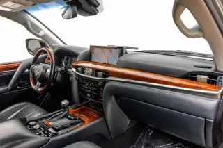 2019 Lexus LX 570