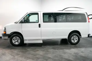 2016 Chevrolet Express Passenger LT