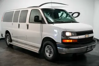 2016 Chevrolet Express Passenger LT