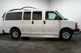 2016 Chevrolet Express Passenger LT