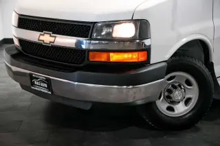2016 Chevrolet Express Passenger LT