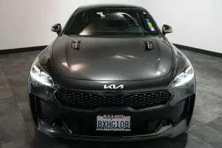 2022 Kia Stinger GT1