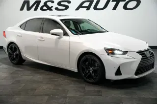 2017 Lexus IS Turbo