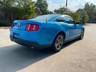 2011 Ford Mustang V6 Premium