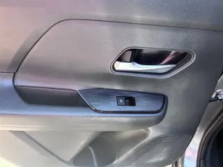 2025 Nissan Kicks