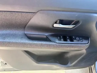 2025 Nissan Kicks