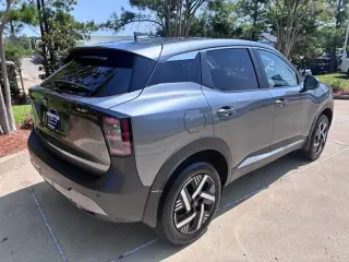 2025 Nissan Kicks