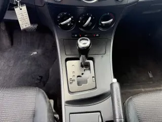 2012 Mazda MAZDA3 i Touring 4-door