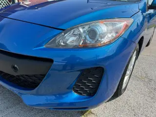 2012 Mazda MAZDA3 i Touring 4-door