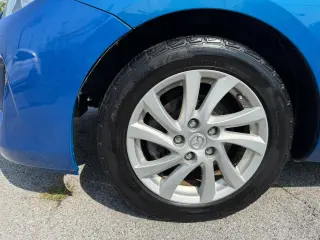 2012 Mazda MAZDA3 i Touring 4-door