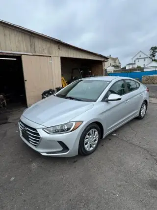 2017 HYUNDAI ELANTRA
