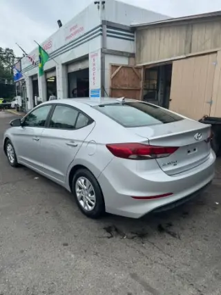 2017 HYUNDAI ELANTRA