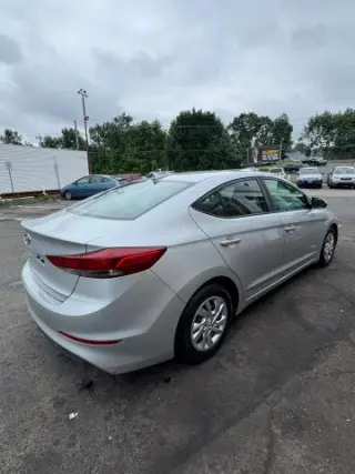 2017 HYUNDAI ELANTRA