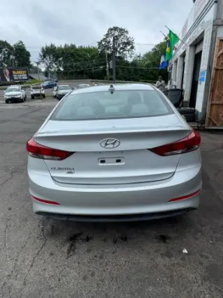 2017 HYUNDAI ELANTRA