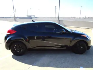 2017 HYUNDAI VELOSTER