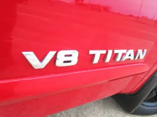 2011 NISSAN TITAN CREW CAB