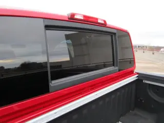 2011 NISSAN TITAN CREW CAB