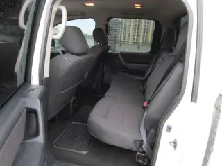 2013 NISSAN TITAN CREW CAB