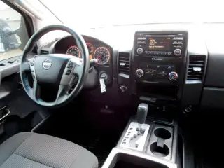2013 NISSAN TITAN CREW CAB