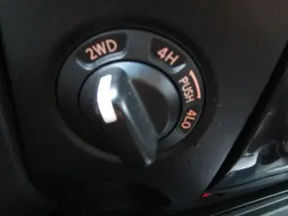 2013 NISSAN TITAN CREW CAB