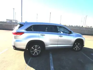 2017 TOYOTA HIGHLANDER