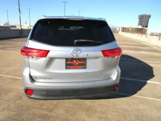 2017 TOYOTA HIGHLANDER