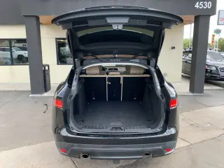 2017 JAGUAR F-PACE