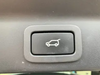 2017 JAGUAR F-PACE