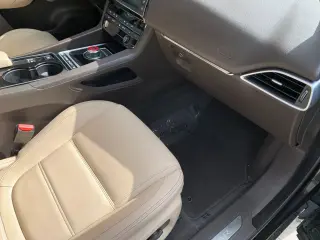 2017 JAGUAR F-PACE