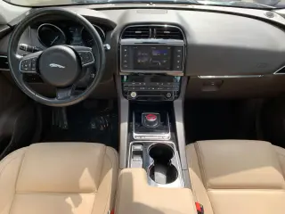 2017 JAGUAR F-PACE