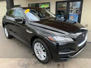 2017 JAGUAR F-PACE